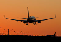 737-700_LAX_1112G_JP_small.jpg