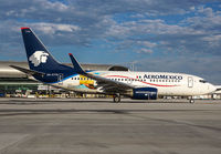 AEROMEXICO_737-700_EI-CTG_MIA_1012C_JP_small.jpg