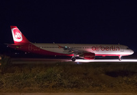 AIRBERLIN_A321_OE-LCG_RHO_0817A_JP_small.jpg