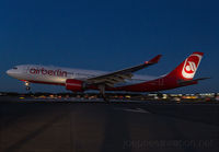 AIRBERLIN_A330-200_D-ALPJ_JFK_0915A_1_JP_small.jpg