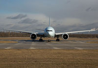 AIRCANADA_777LR_C-FIUF_MUC_0214B_JP_small.jpg