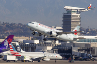 AIRCANADA_A320_C-FLSU_LAX_1117_JP_small.jpg