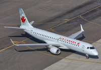 AIRCANADA_E190_C-FHIS_LAX_1109B_JP_small.jpg