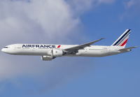 AIRFRANCE_777-300_F-GSQC_JFK_0422_JP_small.jpg