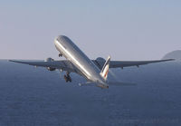 AIRFRANCE_777-300_F-GSQD_LAX_0209H_JP_small1x.jpg