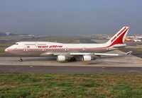 AIRINDIA_747-400_VT-ESM_BOM_11_07B_JP_small2.jpg