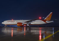 AIRINDIA_777-200_VT-ALG_JFK_0410B_JP_small1.jpg