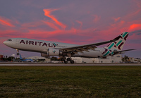 AIRITALY_A330-200_EI-GGO_MIA_1218_10_JP_small.jpg