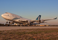 AIRNEWZEALAND_747-400_ZK-NBW_LAX_1109_JP_small1.jpg