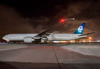 AIRNEWZEALAND_777-300_ZK-OKN_LAX_1113B_JP_small.jpg