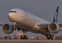 AIRNEWZEALAND_777-300_ZK-OKP_LAX_1111C_JP_small.jpg