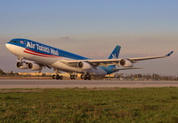 AIRTAHITINUI_A340-300_F-OSEA_LAX_0213D_JP_small1.jpg