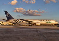 ALITALIA_767-300_EI-DBP_MIA_1211C_JP_small.jpg