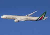 ALITALIA_777-300_EI-WLA_JFK_1018_12_JP_small.jpg