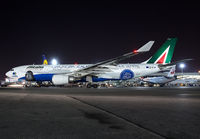 ALITALIA_A330-200_EI-EJG_JFK_0914F_JP_small.jpg