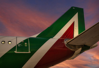 ALITALIA_A330-200_EI-EJK_MIA_1022_1_JP_small.jpg