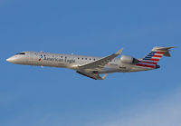 AMERICANEAGLE_CRJ700_N512AE_LAX_1113_JP_small.jpg