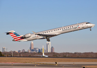 AMERICANEAGLE_CRJ900_N562NN_CLT_0117_JP_small.jpg