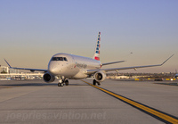 AMERICANEAGLE_E175_N206NN_LAX_1115_JP_small.jpg