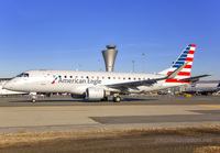 AMERICANEAGLE_E175_N212NN_SFO_1115_2_JP_small.jpg