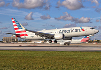 AMERICAN_737-800MAX_N308RD_MIA_0218A_8_JP_small.jpg