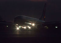 AMERICAN_737-800_MIA_1012ZC_JP_small.jpg