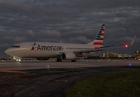 AMERICAN_737-800_MIA_1117_9_JP_small.jpg
