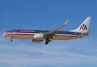 AMERICAN_737-800_N805NN_LAS_1010_JP.jpg