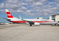 AMERICAN_737-800_N915NN_MIA_0217_1_JP_small.jpg