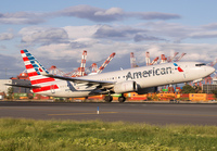 AMERICAN_737-800_N941NN_EWR_0525_4_JP_small.jpg