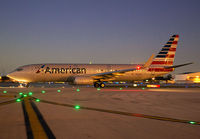 AMERICAN_737-800_N991AN_MIA_1013_JP_small.jpg