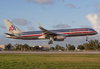 AMERICAN_757-200_N646AA_MIA_1214B_JP_small.jpg