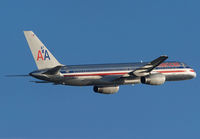AMERICAN_757-200_N650AA_FLL_0106C_JP_small.jpg