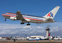 AMERICAN_767-200_N320AA_LAX_0210I_JP_small.jpg