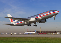 AMERICAN_767-200_N321AA_JFK_1011D_JP_small.jpg