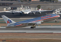 AMERICAN_767-200_N339AA_LAX_0507C_JP_small.jpg