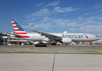 AMERICAN_777-200_N751AN_LAX_1114A_JP_small.jpg