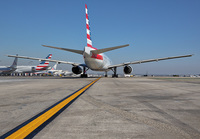 AMERICAN_777-200_N751AN_LAX_1114B_JP_small.jpg