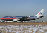 AMERICAN_A300_N14065_JFK_12_04.jpg