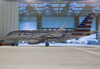 AMERICAN_A319_N8001N_LAX_1114_JP_small.jpg