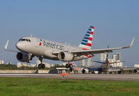 AMERICAN_A319_N93003_MIA_1016_2_JP_small.jpg