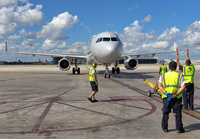Filename=AMERICAN_A321_GATEFITMENT_MIA_1014B_JP_small.jpg
Filesize=849KiB
Dimensions=1400x973
Date added=Dec 31, 2017 AMERICAN_A321_GATEFITMENT_MIA_1014B_JP_small.jpg