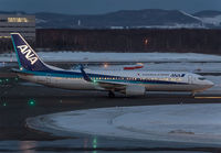 ANA_737-800_JA54AN_CTS_0117_JP_small.jpg