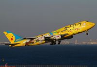 ANA_747-400_JA8957_HND_1011B_JP_.jpg