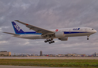 ANA_777-200_JA715A_LAX_1111C_JP_smal.jpg