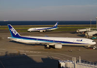 ANA_777-300_JA752A_HND_1011_JP_small.jpg