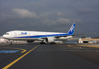ANA_777-300_JA783A_FRA_0909_JP_small1.jpg