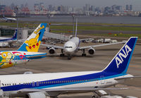 ANA_HND_1011F_JP_small.jpg