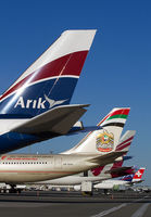 ARIK_ETIHAD_QATAR_LAN_SWISS_JFK_0910B_JP_small.jpg