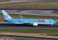 ARKEFLY_767-300_PH-OYE_FRA_1112B_JP_small1.jpg